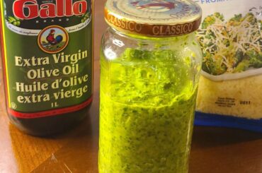 Quick 5 minutes Pesto| Classic Italian Pesto Homemade| Tasty & Easy Pesto Sauce