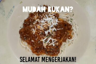 Main Course Italian Food - Pasta Spaghetti Bolognese