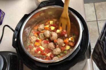 Italian Meatball Soup