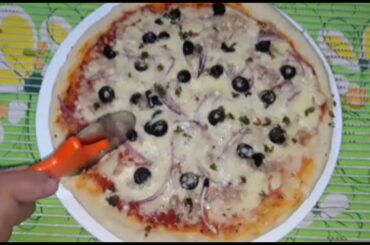 Tuna fish pizza italian  style homemade  recipe  without  oven