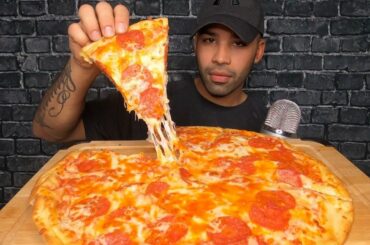 (ASMR) PIZZA MUKBANG (4X CHEESE 52 PEPPERONI)