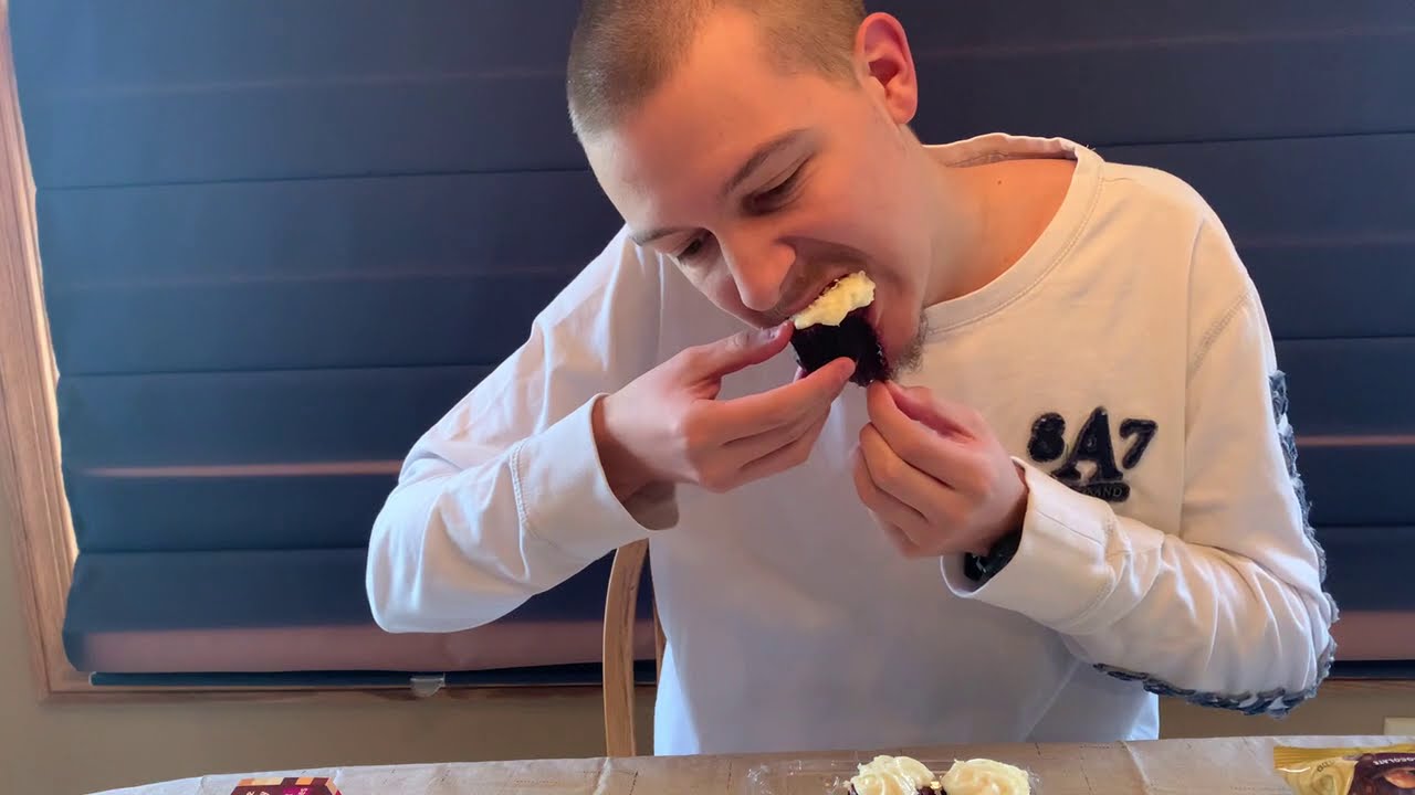 Sheetz-Food Review-Fiesta Chicken Salad Wrap + Italian Flatbread and Sheetz Sweets! Sheetz-Food Review-Fiesta Chicken Salad Wrap + Italian Flatbread and Sheetz Sweets!