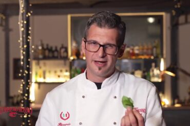 Spaghetti al Pomodoro Tutorial - Chef Riccardo Fannuci  & Wine pairing suggestion - Marco Sabellico