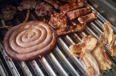 Grilled mix barbecue with frnds