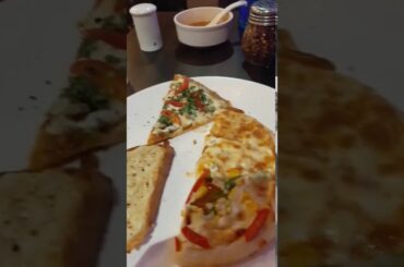 Pizza | Garlic Bread | YouTube Shorts Video #Shorts Lucknow Food | Indian Starter | Italian Food