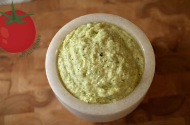 Pesto di zucchine | Zucchini Pesto Recipe | Easy Homemade Italian Recipe