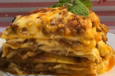 Lasagna / Beef-Cheese Lasagna Recipe/ How to make Italian Lasagna At Home/ Christmas Recipe.