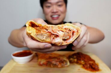 Calzone Mukbang | Italian Cuisine - SAUCY AND THICC FOLDED PIZZA, CHEESY AND MEATY LASAGNA