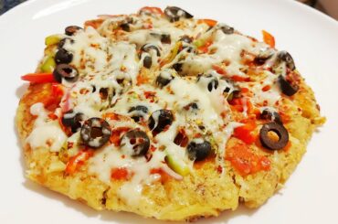 POTATO PAN PIZZA | Homemade Pizza Recipe | Urdu