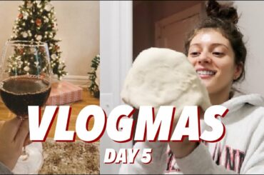 VLOGMAS DAY 5: diy pizza & wine night