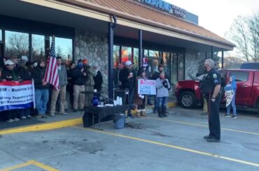 Citizens Stand With Durango, CO Restaurant; Durango Police Officer Expresses Support.