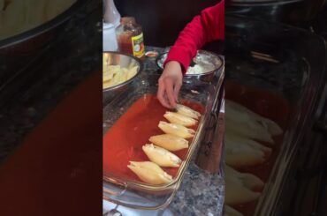 ITALIAN STUFFED SHELLS
