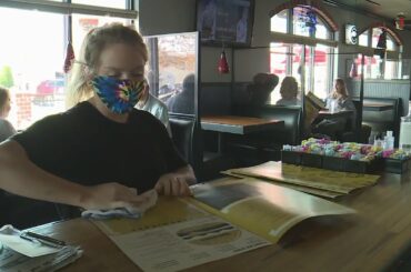 Illinois health departments take new approach to shutting down restaurants