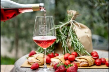 Learn The Difference between Rose' di Montemaggio vs Altiero Rose: Chianti Classico guide!