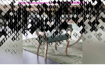 First Impression American Light Luxury Ins Wind Solid Wood Round Nordic Dining Table Small Apartmen