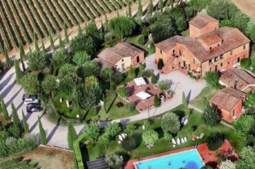 Holiday Estate For Sale in Montepulciano Tuscany Italy