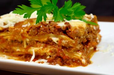 LASAGNA .  how to cook lasagna ,or   italian food
