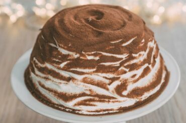 ZUCCOTTO AL TIRAMISU’ CON PANDORO: Ricetta senza cottura velocissima e gustosissima