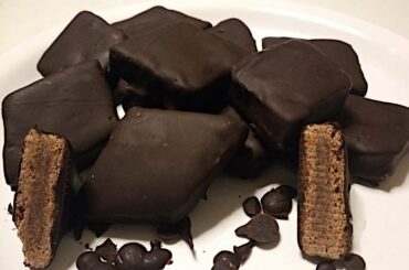 Keto mostaccioli with mulled wine #theitalianketoguy #mulledwine #mostaccioli