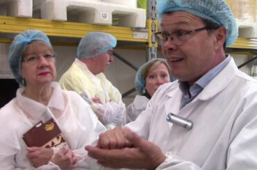 See an Italian artisan cheesemaker