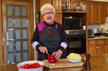 An Easy & Delicious Calabrese Italian Classic: Pipi e Patate - Fried Peppers & Potatoes (e40)