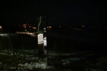 SORPRENDENTE, MONOLITE O COS'ALTRO?. INSOLITO CAPODANNO IN ITALIA.