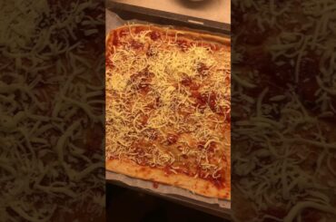 Italian pizza || home made Italian chicken pizza from my kitchen in Norway