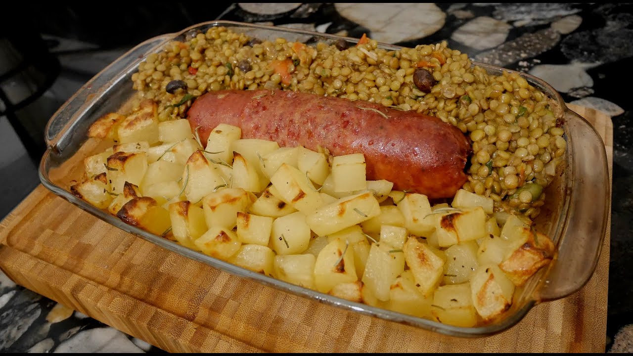 Let's cook cotechino, lenticchie e patate al forno (pork leg sausage, lentils oven roasted potatoes) Let's cook cotechino, lenticchie e patate al forno (pork leg sausage, lentils oven roasted potatoes)