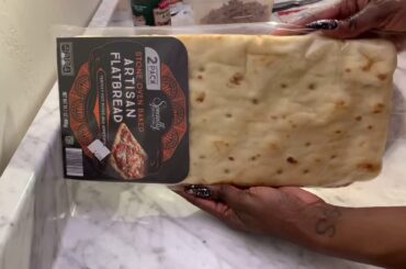 HOMEMADE LAMB & SPINACH PIZZA #diy #pizza #lamb #homemade #cooking #soulfood #cheese