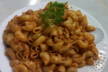 Tomato Pasta in Italian style. very easy fast cooking food.