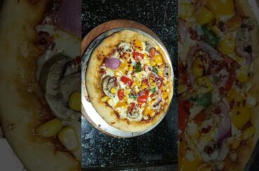 Food Cravings | Pizza recipe at home | pizza recipe | Mashroom Veg loaded pizza | Pan Pizza