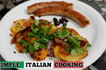 Salsiccia e patate in padella (pan fried Italian sausage with potatoes)