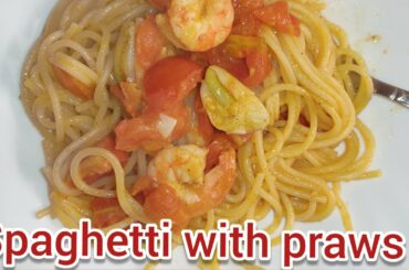 spaghetti with prawns /italian food