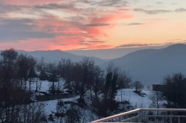 Off Grid in ITALY | It Keeps Snowing | 13 Days Snowed In!