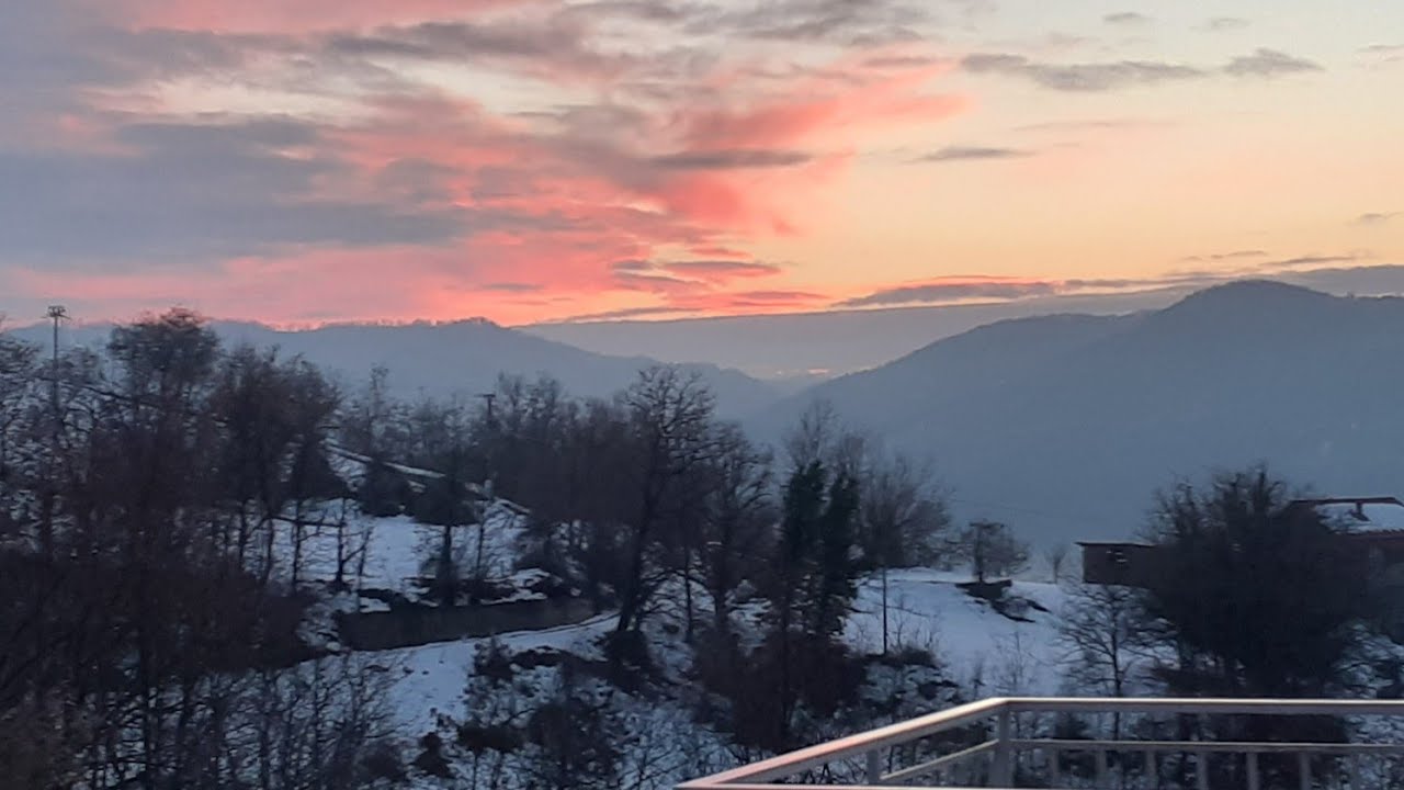 Off Grid in ITALY | It Keeps Snowing | 13 Days Snowed In! Off Grid in ITALY | It Keeps Snowing | 13 Days Snowed In!