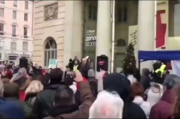 30,000 Restaurants DEFY government orders in Italy and OPEN UP for business