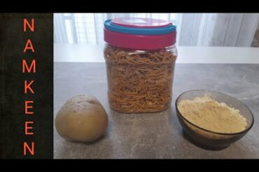 Indian Snack - Namkeen - Bhujiya Recipe - Only 2 Ingredients - Potatoes | Ricetta Indiana