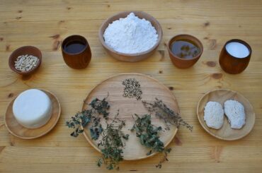 Moretum and Hapalos Artos - Ancient Greek Bread