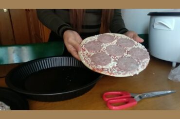 MUSHROOM PIZZA| SALAME PIZZA IN ITALIAN FOODS, OUR LUNCH FOR TODAY