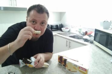 Italy Taste testing and product reviews Awsome hazelnut wafers and biscuits from Italy