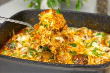 Juicy Meatballs Italian style. Meatballs recipe