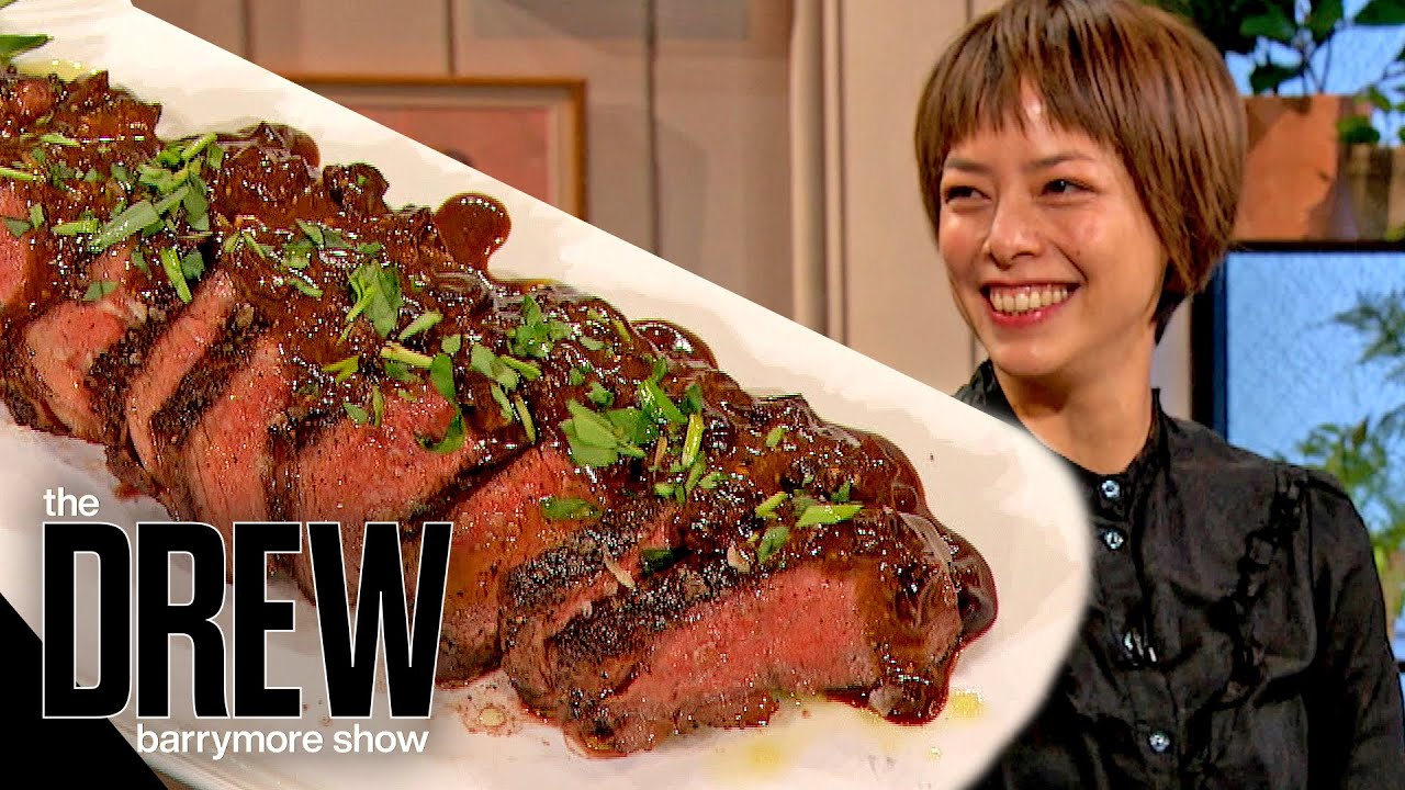 Pilar Valdes Shows Drew How to Perfectly Cook and Sear a Peppery Steak | Drew's Cookbook Club Pilar Valdes Shows Drew How to Perfectly Cook and Sear a Peppery Steak | Drew's Cookbook Club