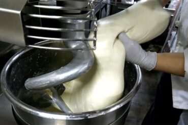 Making Ciabatta bread at a famous bakery in Korea