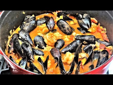 Amazing Cioppino Recipe l Gastro Guru's Italian American Seafood Stew – Recipe 177 Amazing Cioppino Recipe l Gastro Guru's Italian American Seafood Stew - Recipe 177