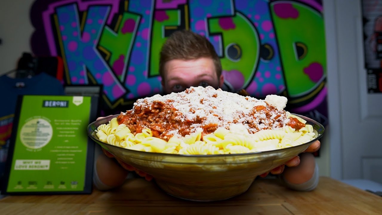 MAMA'S 11LB PASTA BOLOGNESE CHALLENGE! MAMA'S 11LB PASTA BOLOGNESE CHALLENGE!