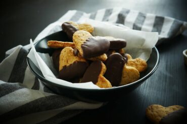 Valentine's Day Heart Cookies with Chocolate | Italian Vegan Style Recipe