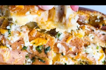 Cheesy Garlic Pull Apart Bread | Pull Apart Bread Easy Recipe | Foodaholic