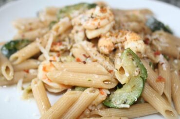 SIMPLE PASTA RECIPE / PASTA WITH SHRIMP AND WINE / PASTA RECIPE / PASTA WITH ZUCCHINI