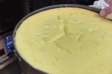 Cheesecake in the Alto-Shaam Cook & Hold Oven