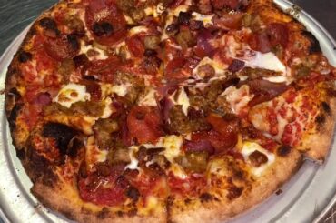 Daddy Jack’s Wood Fired Carne Pizza Pie